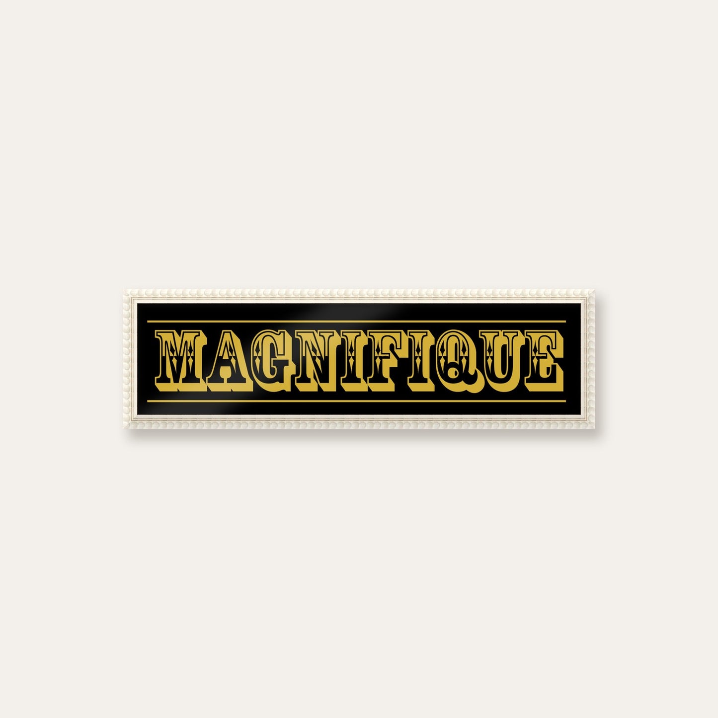 Magnifique panoramic print in a white bobbin frame
