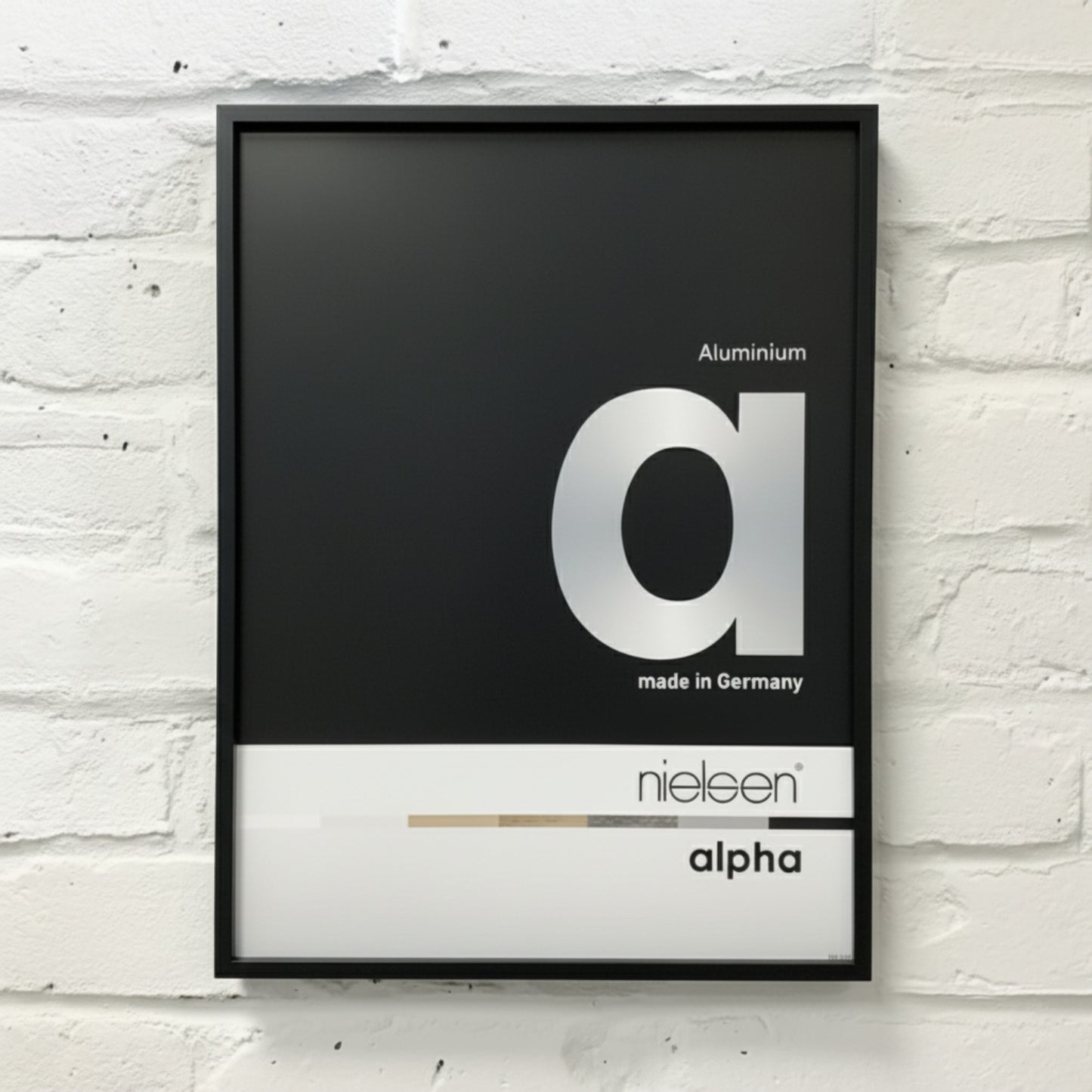 Nielsen Alpha Matt Black Frame