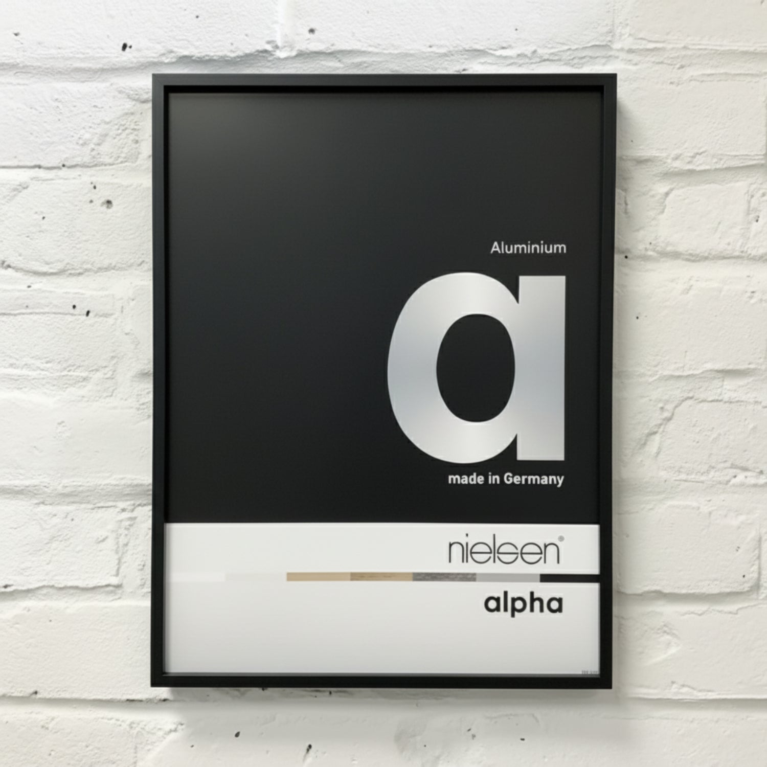 Nielsen Alpha Matt Black Frame